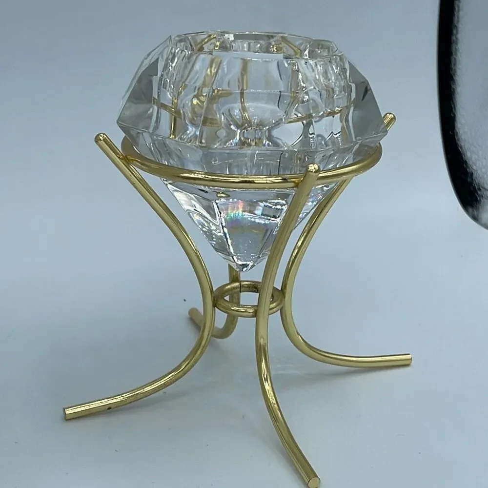 Bleikrisrall 24% lead crystal diamond shaped tea candle holder.
